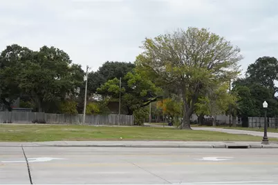 802 9th Avenue N, Texas City, TX 77590 - Photo 3