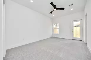 5506 Bacher St St, Houston, TX 77028 - Photo 31