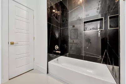 5506 Bacher St Street #A/B, Houston, TX 77028 - Photo 21