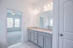 8726 Fairbrook Dr, Missouri City, TX 77459 - Photo 17