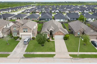 9706 Yellow Rose Drive, Texas City, TX 77591 - Photo 33