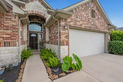 9706 Yellow Rose Drive, Texas City, TX 77591 - Photo 3