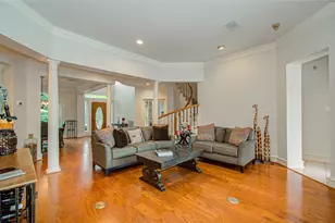 2 English Glade Ct, The Woodlands, TX 77381 - Photo 11
