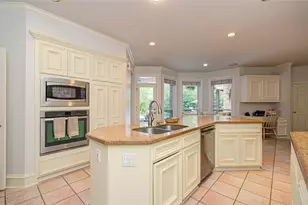 2 English Glade Ct, The Woodlands, TX 77381 - Photo 19