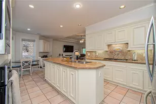 2 English Glade Ct, The Woodlands, TX 77381 - Photo 15