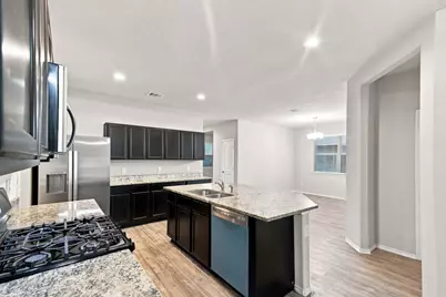 7834 London Tower Lane, Houston, TX 77044 - Photo 17