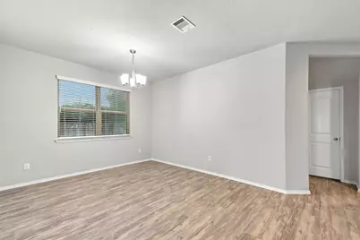 7834 London Tower Lane, Houston, TX 77044 - Photo 13