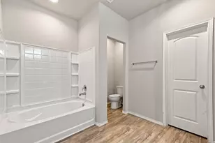 7834 London Tower Ln, Houston, TX 77044 - Photo 27