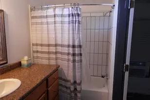 800 29th St, Dickinson, TX 77539 - Photo 9