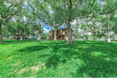 875 Private Road 652, Sargent, TX 77414 - Photo 3
