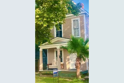 2721 Avenue P 1/2, Galveston, TX 77550 - Photo 1