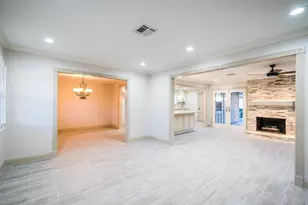 5046 Yarwell Dr, Houston, TX 77096 - Photo 7