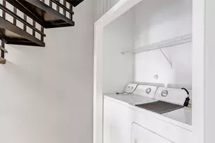 310 S Jensen Dr, Houston, TX 77003 - Photo 29