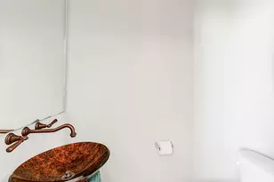 310 S Jensen Dr, Houston, TX 77003 - Photo 27