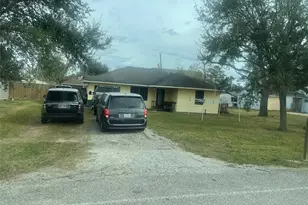 423 West St, Stafford, TX 77477 - Photo 3