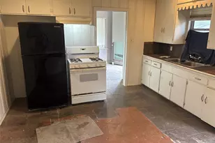 423 West St, Stafford, TX 77477 - Photo 9