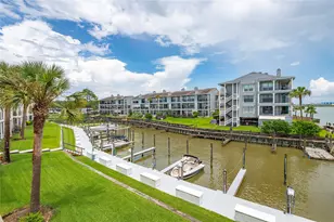 200 Yacht Club Ln, El Lago, TX 77586 - Photo 21