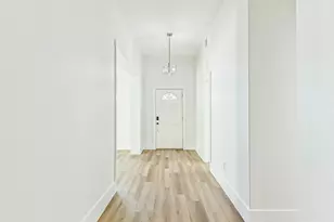 3124 Ave R 1/2, Galveston, TX 77550 - Photo 7