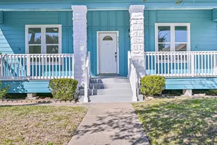 3124 Ave R 1/2, Galveston, TX 77550 - Photo 3