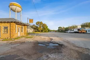 907/915 N Jefferson St, La Grange, TX 78945 - Photo 11