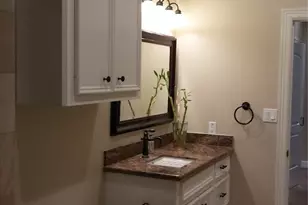 5809 Newcastle St, Bellaire, TX 77401 - Photo 11