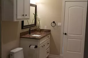 5809 Newcastle St, Bellaire, TX 77401 - Photo 27