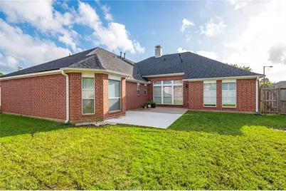 101 Arbor Springs Lane, Dickinson, TX 77539 - Photo 33