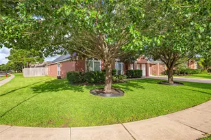 101 Arbor Springs Ln, Dickinson, TX 77539 - Photo 35