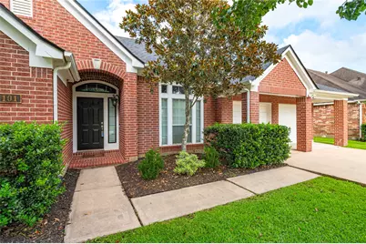 101 Arbor Springs Lane, Dickinson, TX 77539 - Photo 39