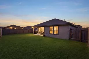 11225 34th Ave N, Texas City, TX 77591 - Photo 9