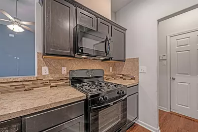 8107 Grandview Street, Houston, TX 77051 - Photo 11