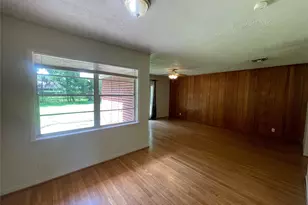 5042 Grape St, Houston, TX 77096 - Photo 9