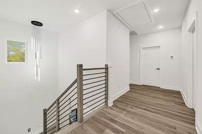 5806 Southlea Street, Houston, TX 77033 - Photo 11