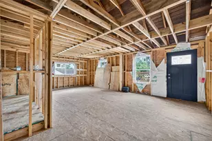 610 Caperton St, Houston, TX 77022 - Photo 9