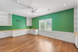 5618 Dawnridge Dr, Houston, TX 77035 - Photo 9