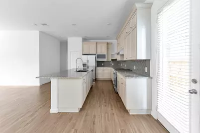 1426 Northwood Bluff Lane, Pinehurst, TX 77362 - Photo 15