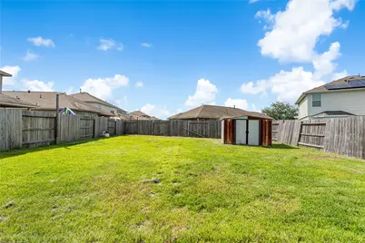 15615 Dahlia Brook Way, Houston, TX 77049 - Photo 23