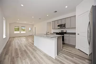 5205 Greengrass Willow Way, Houston, TX 77048 - Photo 1