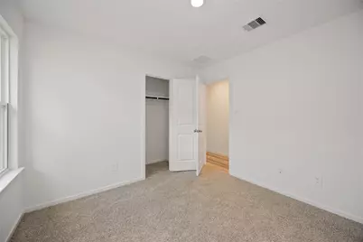 5205 Greengrass Willow Way, Houston, TX 77048 - Photo 11