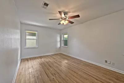 8927 Rockhurst Drive, Houston, TX 77080 - Photo 13