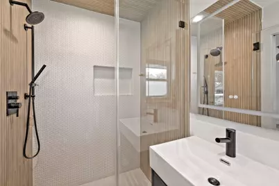 8927 Rockhurst Drive, Houston, TX 77080 - Photo 19