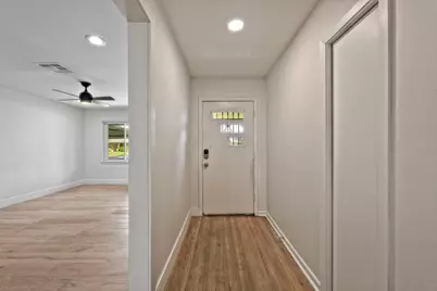 8927 Rockhurst Drive, Houston, TX 77080 - Photo 9