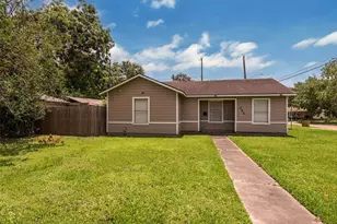 202 Norview Dr, Houston, TX 77022 - Photo 1