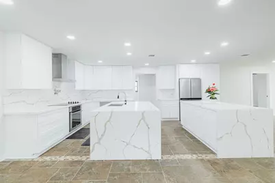 10055 Larston Street, Houston, TX 77055 - Photo 5