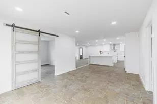 10055 Larston St, Houston, TX 77055 - Photo 15