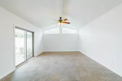 10055 Larston Street, Houston, TX 77055 - Photo 11