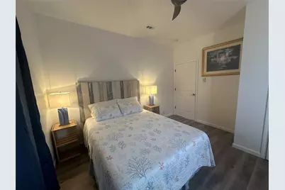 4009 Avenue L, Galveston, TX 77550 - Photo 5