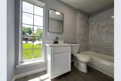 8718 Chipping Lane, Houston, TX 77088 - Photo 17
