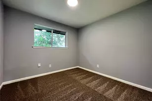 8718 Chipping Ln, Houston, TX 77088 - Photo 25