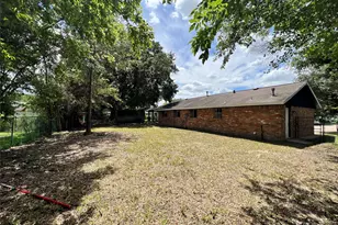 8718 Chipping Ln, Houston, TX 77088 - Photo 31